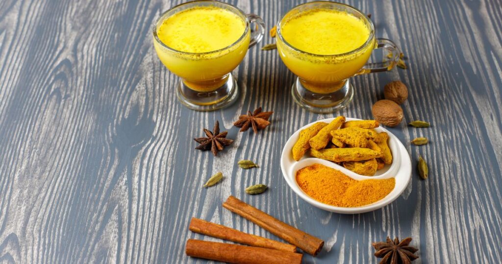 आयुर्वेद में बाल झड़ने का इलाज